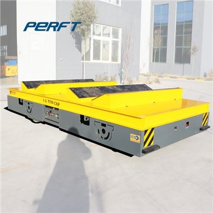 Hnyav Cargo Hloov Tsheb Nrog Roj Hmab Log Rooj